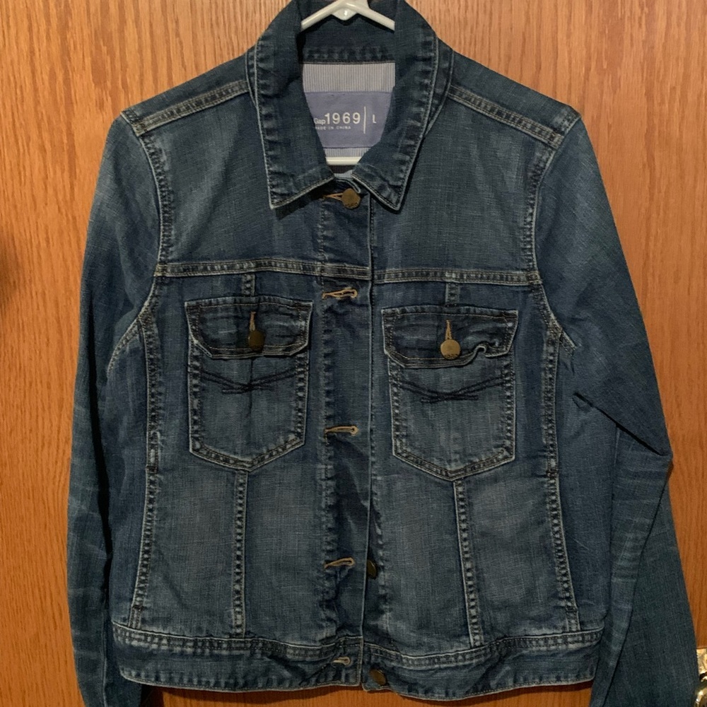 Women’s Gap Size L Jean Jacket, Like-New